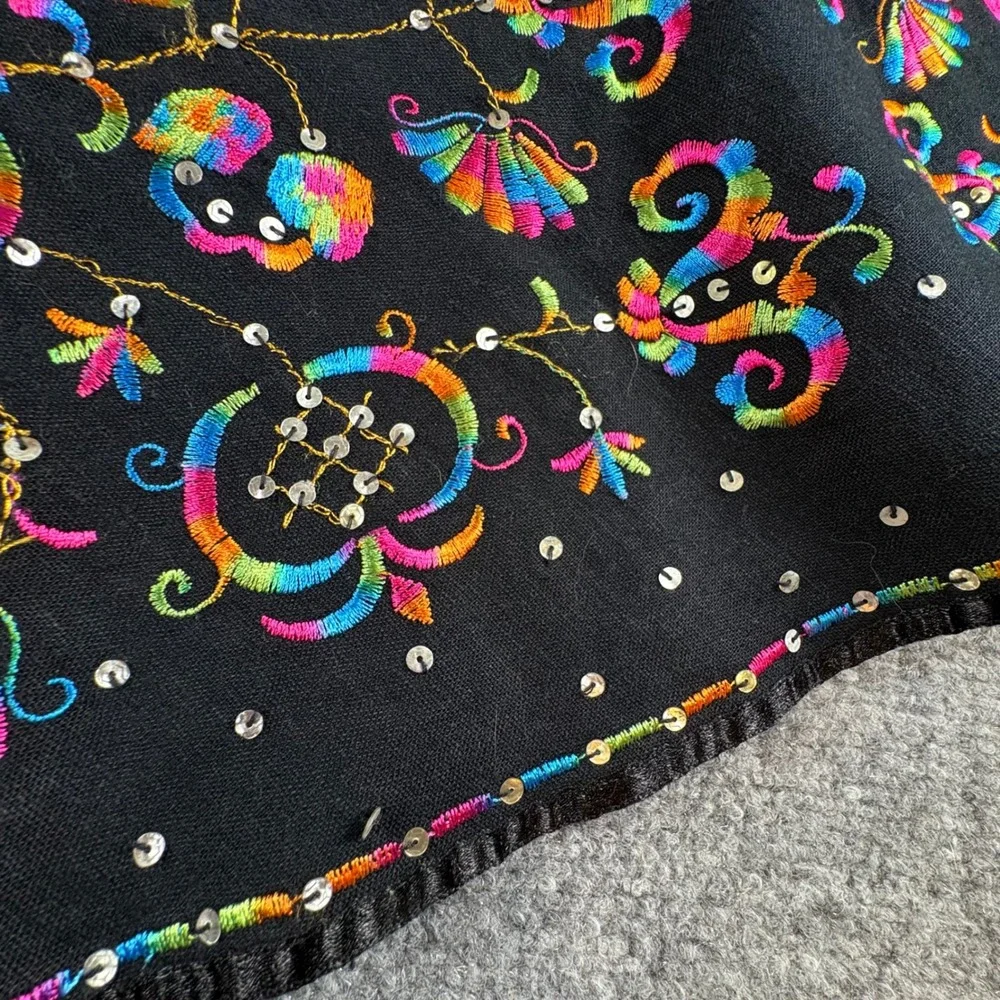 VTG Y2K‎ Willi Smith Skirt 4 Black Embroidered Floral Boho Festival Whimsigoth